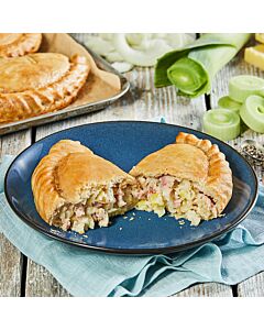 Proper Cornish Frozen Chicken, Bacon and Leek Pasties